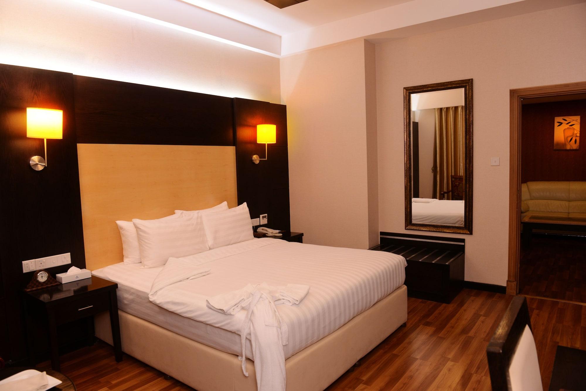 Juffair Gate Hotel Manama Exteriör bild