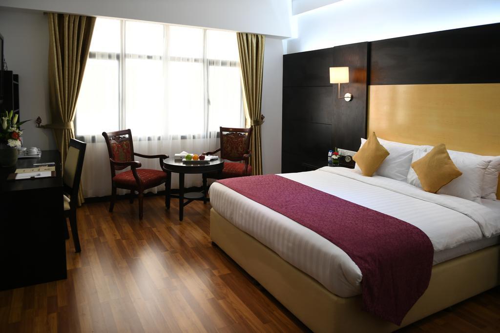 Juffair Gate Hotel Manama Exteriör bild