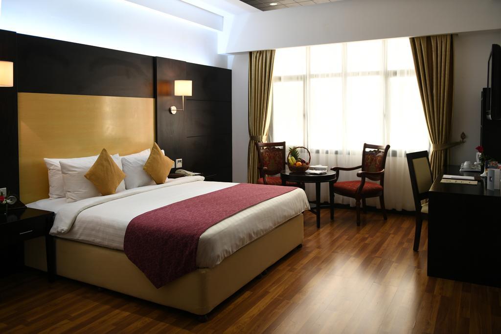 Juffair Gate Hotel Manama Exteriör bild